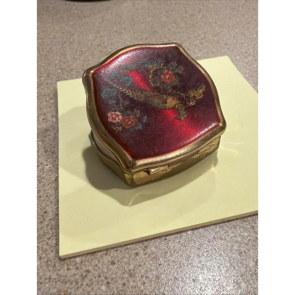Vtg Stratton England Regency Pill Box Pheasant Red Enamel & Gold Tooth Fairy